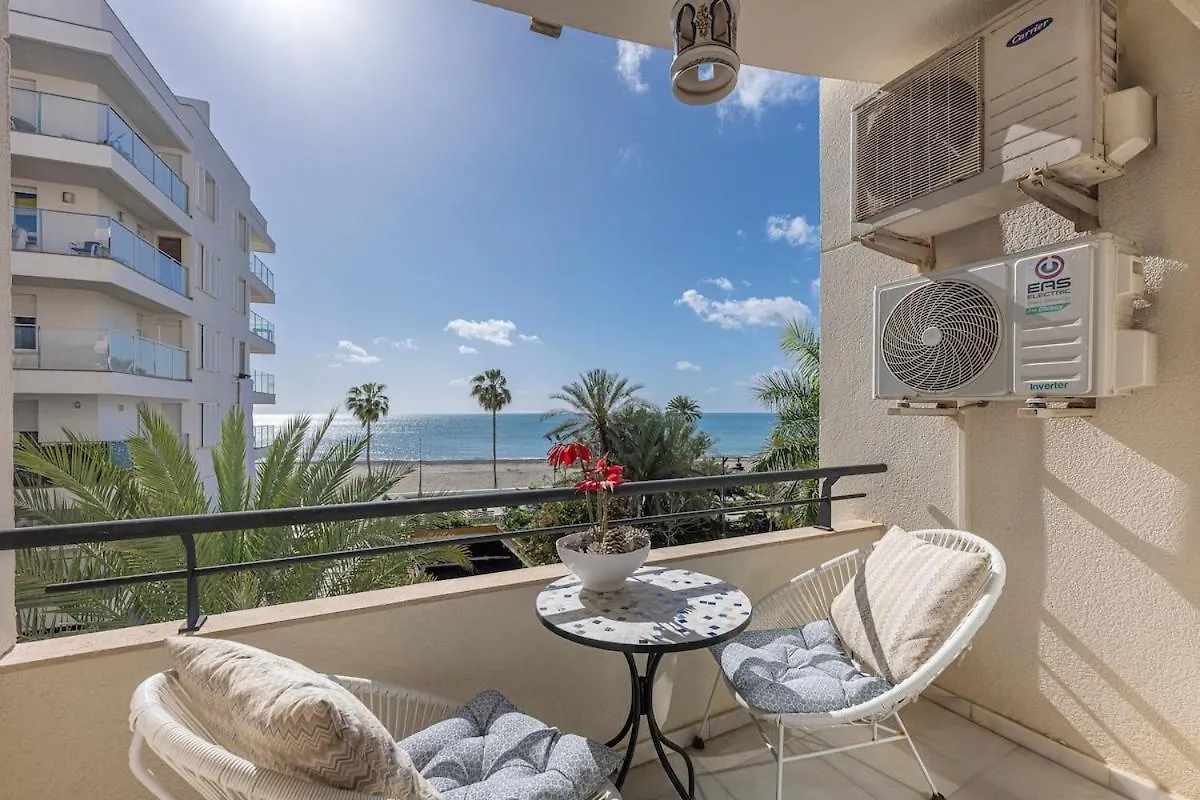 Cozy & Comfy Seaside Retreat In Εστεπόνα 0*,  Ισπανία